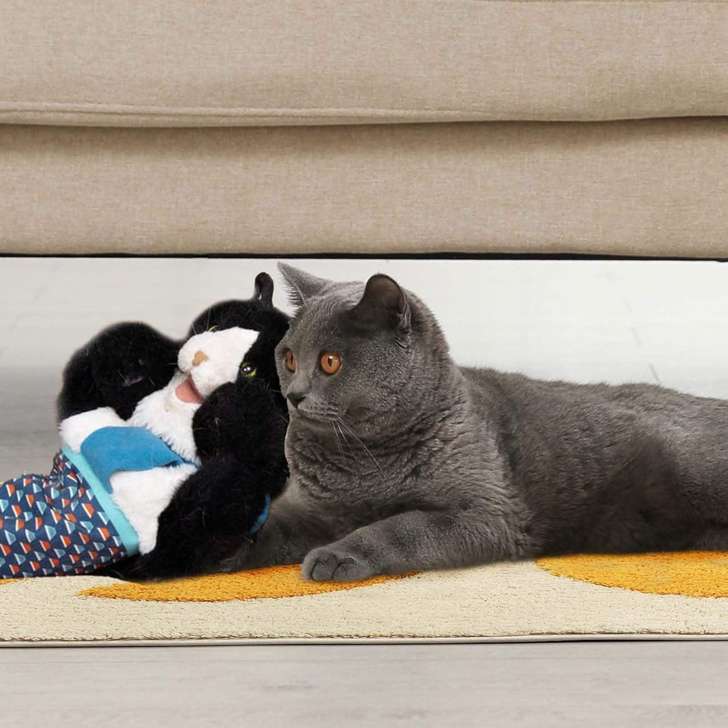 Interactive Cat Hand Puppet Toy – Fun Training Toy to Keep Cats Active & Happy